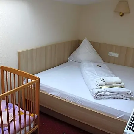 Szálloda Hotel Am Waldeck Mit Restaurant Eppingen
