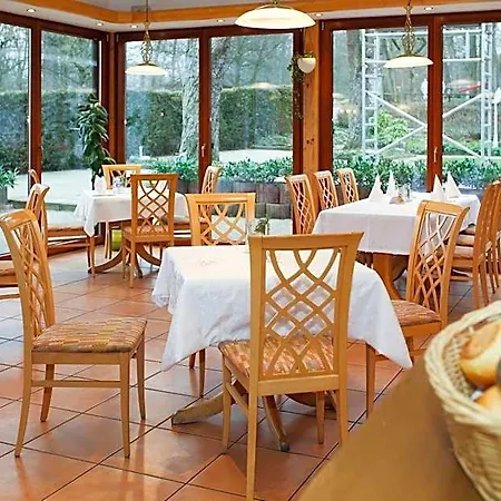 Hotel Am Waldeck Mit Restaurant