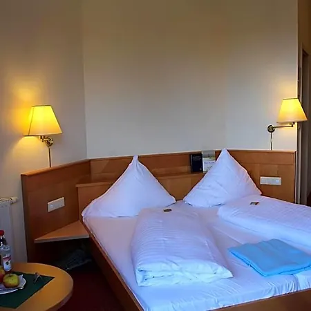 Hotel Am Waldeck Mit Restaurant Szálloda 4*