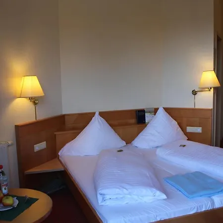 Szálloda Hotel Am Waldeck Mit Restaurant